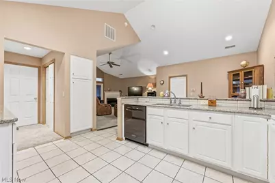 4212 Tannybrooke Lane NW #1C, Canton, OH 44718 - Photo 12