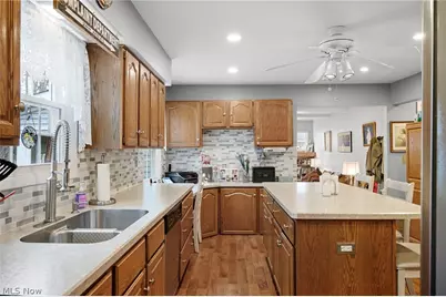 6094 Emerald Street, North Ridgeville, OH 44039 - Photo 8