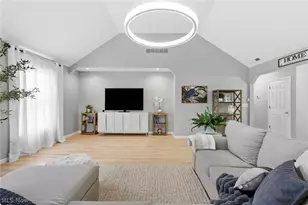 39292 Camelot Way, Avon, OH 44011 - Photo 8