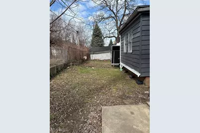 526 E 118th Street, Loveland, OH 44108 - Photo 4