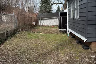 526 E 118th St, Loveland, OH 44108 - Photo 4