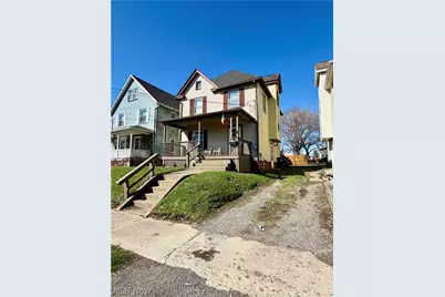 909 Clarendon Avenue SW, Canton, OH 44710 - Photo 2