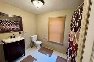 909 Clarendon Ave SW, Canton, OH 44710 - Photo 22