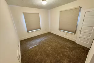 909 Clarendon Ave SW, Canton, OH 44710 - Photo 26