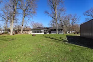 17997 Hillcrest Dr, Lake Milton, OH 44429 - Photo 6