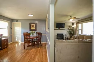 17997 Hillcrest Dr, Lake Milton, OH 44429 - Photo 16