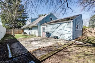 22 Van Doren Dr, Cuyahoga Falls, OH 44221 - Photo 26