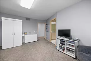 33017 Hidden Hollow Ct, North Ridgeville, OH 44039 - Photo 30