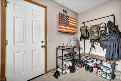 27 Kenilworth Avenue, Painesville, OH 44077 - Photo 32