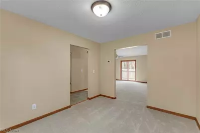 586 Abbe Road, Sheffield Lake, OH 44054 - Photo 20