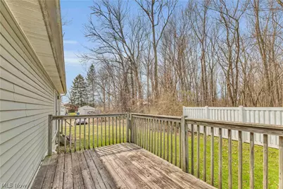 586 Abbe Road, Sheffield Lake, OH 44054 - Photo 6