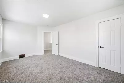 8614 Bancroft Avenue, Loveland, OH 44105 - Photo 22