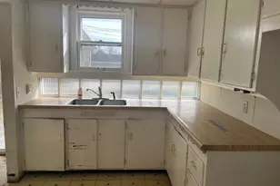 5127 Erwin St, Maple Heights, OH 44137 - Photo 6