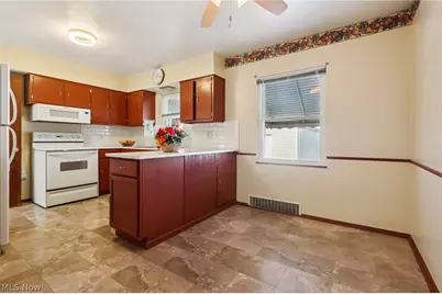 4252 Ridgeview Road, Loveland, OH 44144 - Photo 6