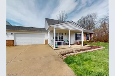 726 North Creek Drive, Painesville, OH 44077 - Photo 2