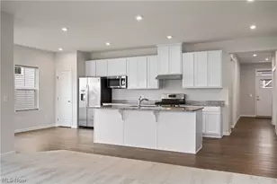 6811 Harrington Court Avenue NE, Canton, OH 44721 - Photo 6