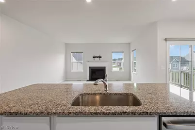 6811 Harrington Court Avenue NE, Canton, OH 44721 - Photo 10