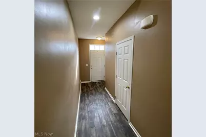 972 Tradewinds Cove #972, Painesville Twp, OH 44077 - Photo 2