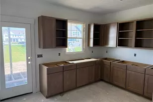 32610 Trillium Ct, Avon Lake, OH 44012 - Photo 6