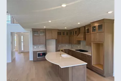 32610 Trillium Court, Avon Lake, OH 44012 - Photo 2