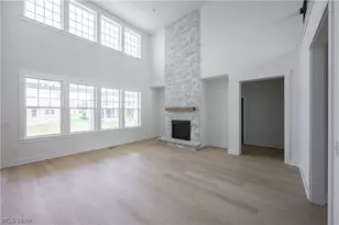 32610 Trillium Ct, Avon Lake, OH 44012 - Photo 8