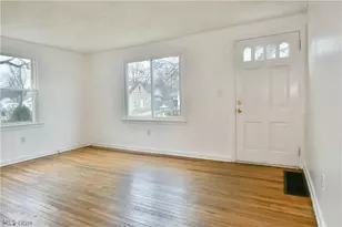 1787 Bonnie Brae Ave NE, Warren, OH 44483 - Photo 12