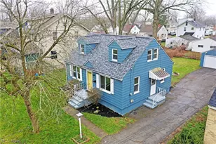 1787 Bonnie Brae Ave NE, Warren, OH 44483 - Photo 6