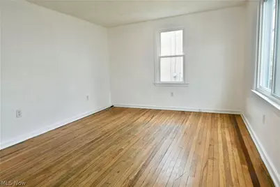 1787 Bonnie Brae Avenue NE, Warren, OH 44483 - Photo 16