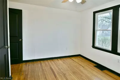 1787 Bonnie Brae Avenue NE, Warren, OH 44483 - Photo 18