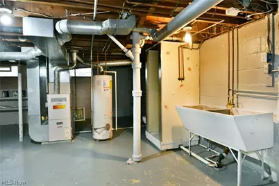 1787 Bonnie Brae Avenue NE, Warren, OH 44483 - Photo 42