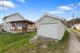 249 W 42nd St, Shadyside, OH 43947 - Photo 32