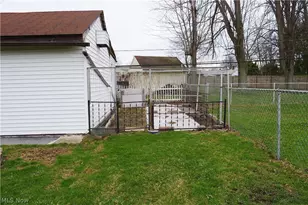 36360 Sunset Dr, Eastlake, OH 44095 - Photo 48