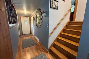 36360 Sunset Dr, Eastlake, OH 44095 - Photo 2