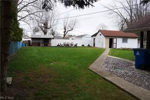 36360 Sunset Dr, Eastlake, OH 44095 - Photo 40