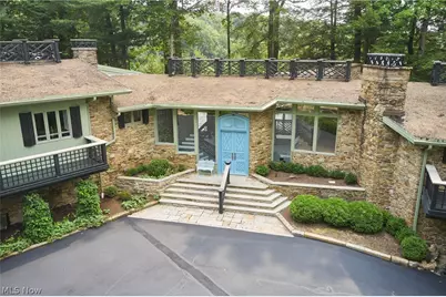 1200 Yellow Creek Lane, Akron, OH 44333 - Photo 2