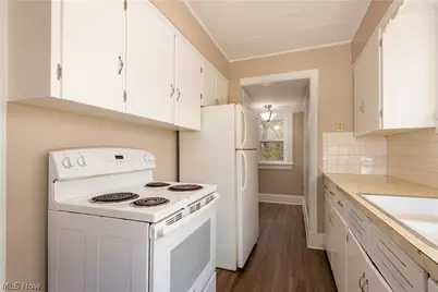 231 Windsor Street, Akron, OH 44306 - Photo 6