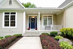 11101 E Washington St, Chagrin Falls, OH 44023 - Photo 2