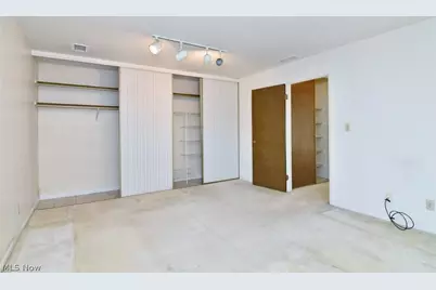 6270 Greenwood #302, Sagamore Hills, OH 44067 - Photo 20