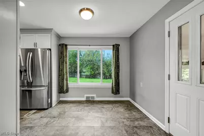 7035 Farview Road, Brecksville, OH 44141 - Photo 8