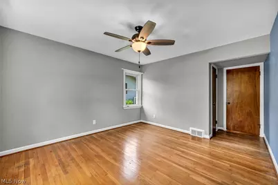 7035 Farview Road, Brecksville, OH 44141 - Photo 14
