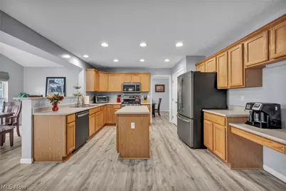 4195 Jenee Drive, Lorain, OH 44053 - Photo 12