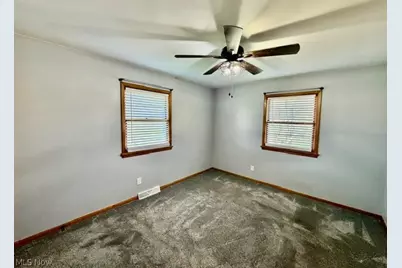 1264 Everbright Drive, Uniontown, OH 44685 - Photo 10