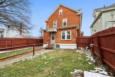 233 W Cambridge Street, Alliance, OH 44601 - Photo 1