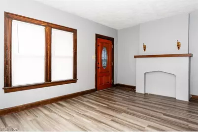 2241 Tuscarawas Street W, Canton, OH 44708 - Photo 10