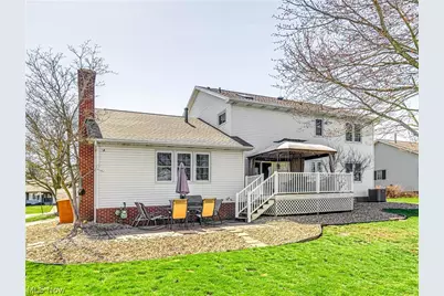 1509 New England Drive SE, North Canton, OH 44720 - Photo 2