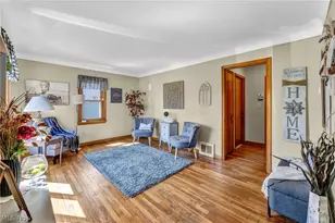 934 E 220th St, Euclid, OH 44119 - Photo 8