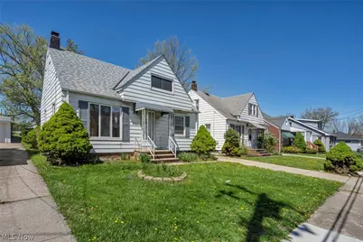 934 E 220th Street, Euclid, OH 44119 - Photo 4