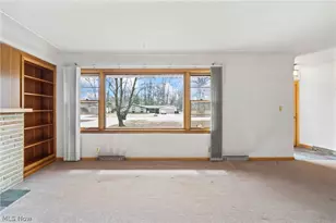 296 Moreland Dr, Canfield, OH 44406 - Photo 4