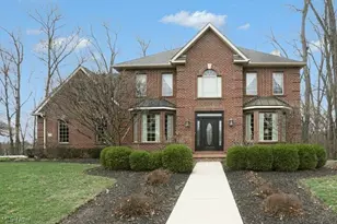 1917 Nichole Cir, Lancaster, OH 43130 - Photo 1