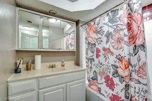 4610 West Ave, Ashtabula, OH 44004 - Photo 32